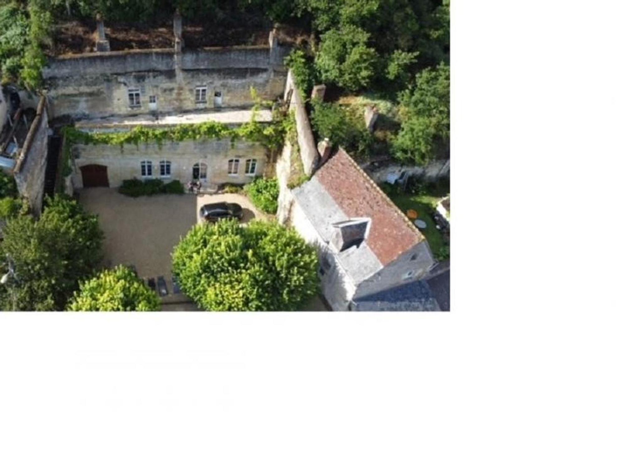 Maison Troglodyte Elegante Avec Spa, Salle De Jeux Et Jardin Clos A Vouvray - Fr-1-381-87 Exterior photo