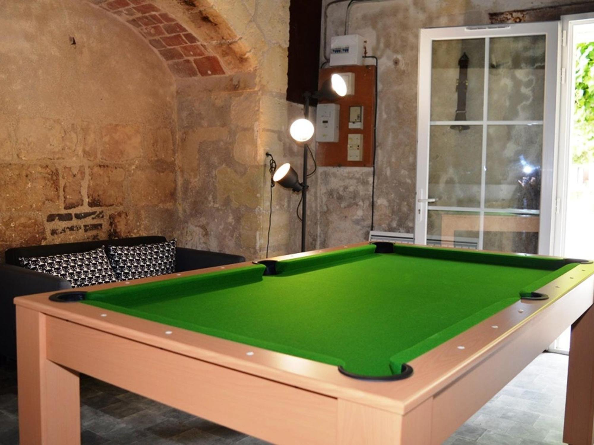 Maison Troglodyte Elegante Avec Spa, Salle De Jeux Et Jardin Clos A Vouvray - Fr-1-381-87 Exterior photo